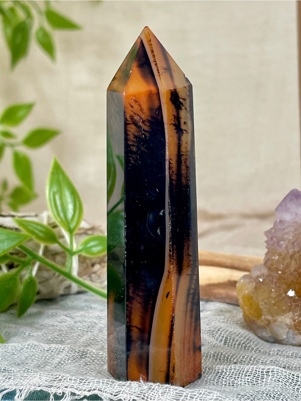 !!! NEW !!! 2162 Red and Black Banded Sardonyx Crystal Tower